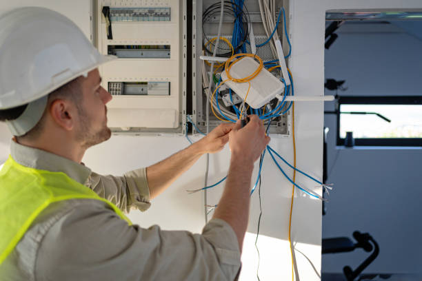 Best Emergency Electrician Near Me  in Holiday Shores, IL